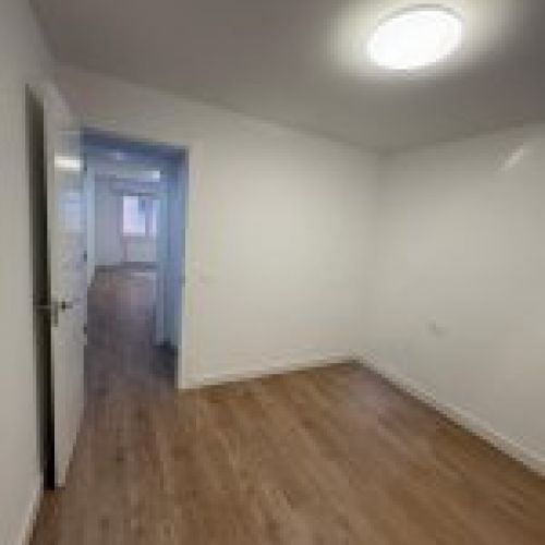 dormitorio 2 con plafon