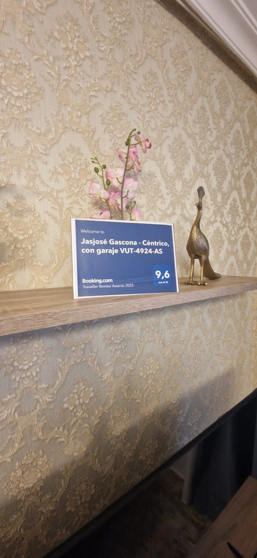 8cdf2597 ffdc 4966 aa49 948bd5e0a7a3