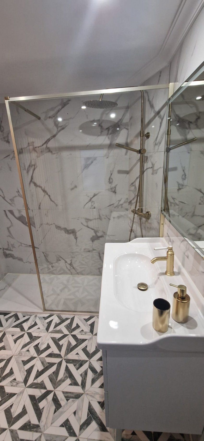 df75ffc7 5305 4dba 8a12 4badf5e13872