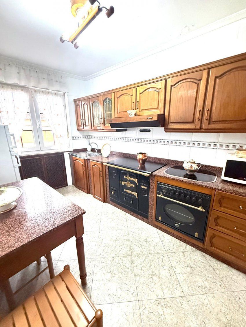 ab754ced 9607 4e66 bee3 a92e9dd055e6