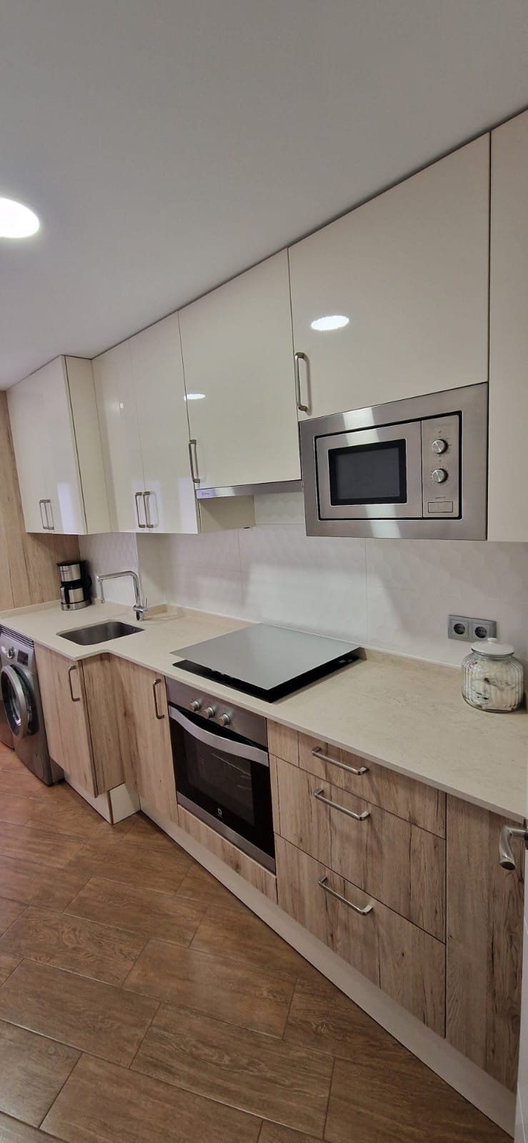 eebb2547 8354 42bb 9dd6 bb4850d78318