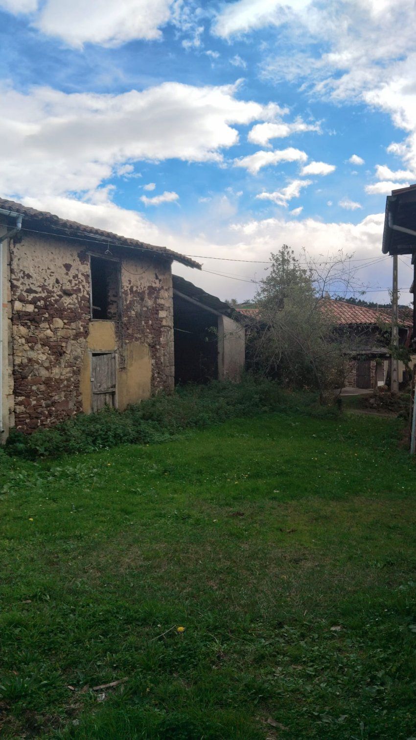 f8b7d64a b3bb 4f80 b048 35b3e29d9a78