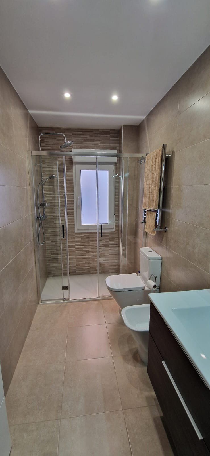 b54821e0 9bae 4db7 b12f ae92b1817a45