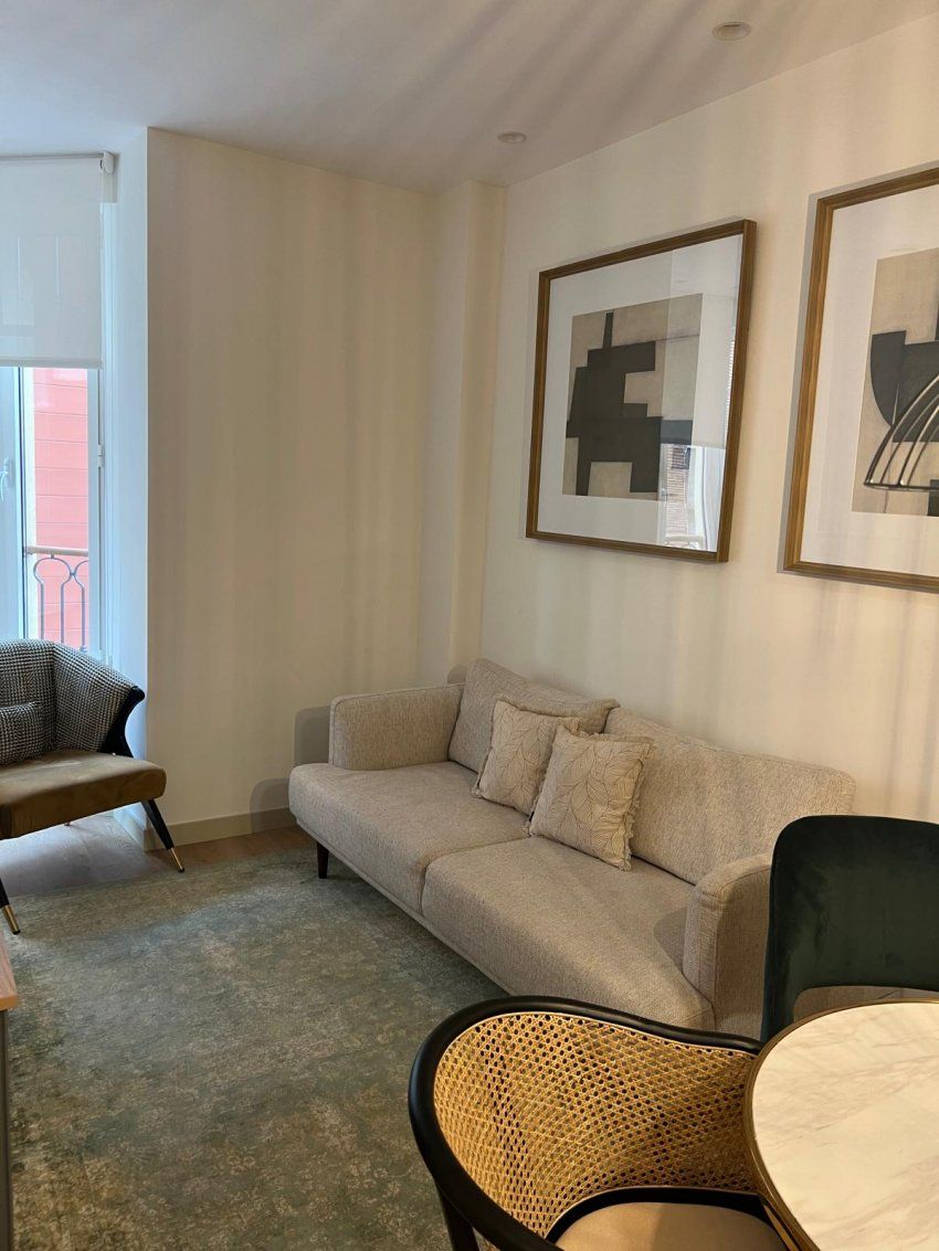 b539b476 4006 477e b769 47d062960f12