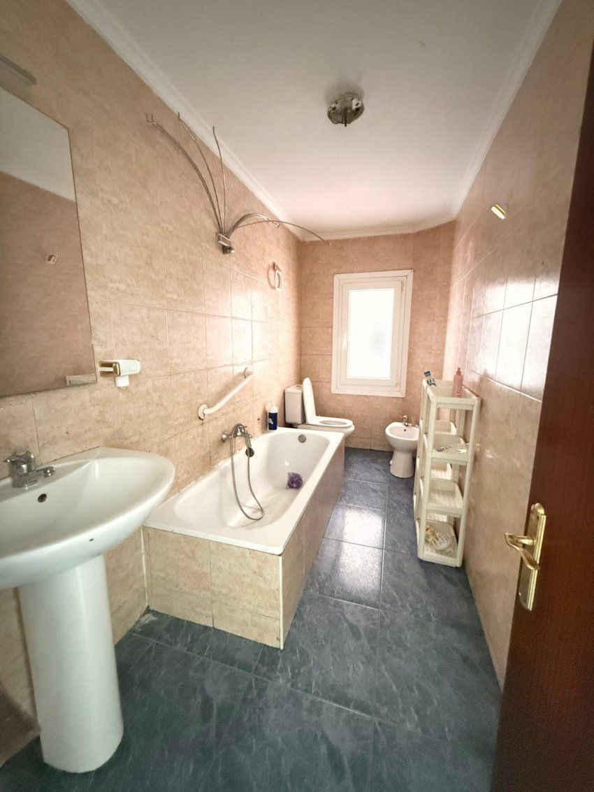 deb64f96 ced8 4626 8329 9a52ea2feb79