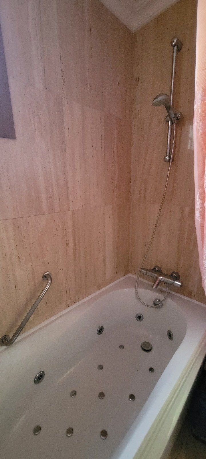 1c2f71b3 64ba 45fc 8378 732c10122471