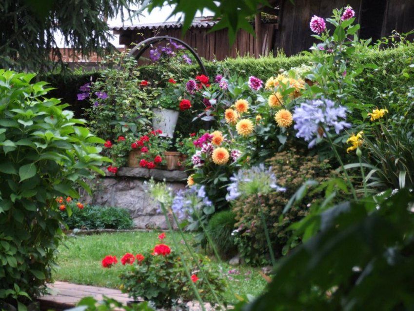 0b63c0b9 64a3 4c1c a00b 42f7453cc32c