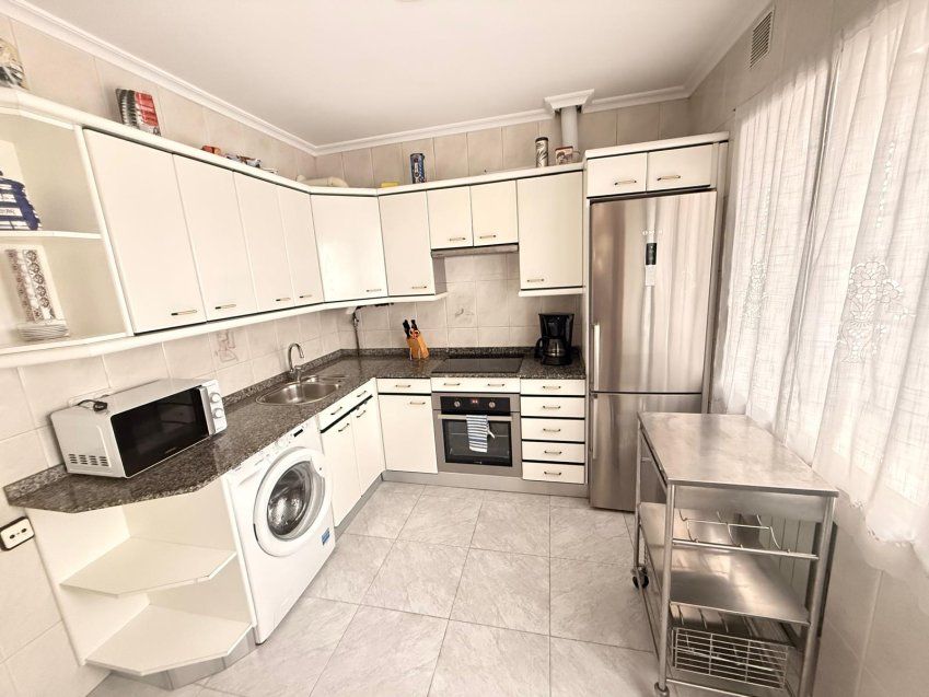 b5173cdf 8245 4136 8101 eedd7d24c6c5