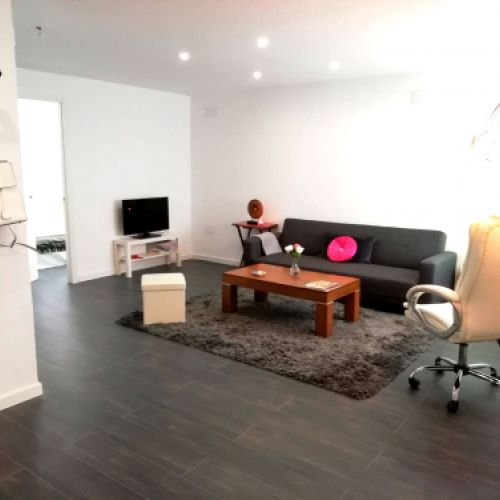 Salón de piso a la venta en Calle Víctor Hevia, 17